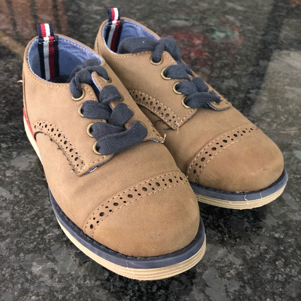 Tommy Hilfiger Dress Shoes